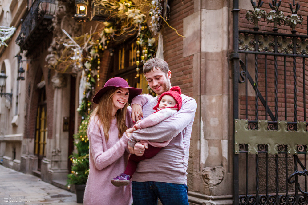 Sesión de fotos de invierno en Barcelona. Fotógrafo en Barcelona  Maslik Yulia