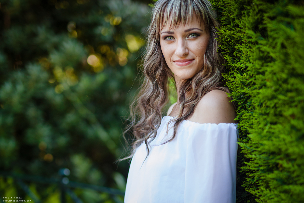 Sesión de fotos solares en Lloret de Mar. Fotógrafo en Barcelona  Maslik Yulia