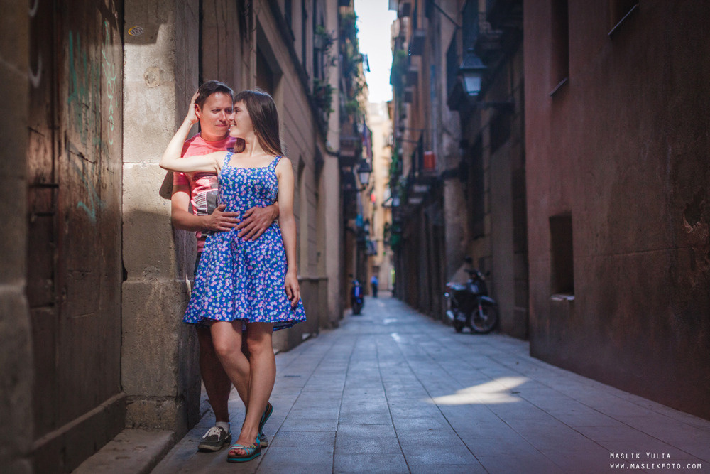 Paseo matutino de barcelona. Fotógrafo en Barcelona  Maslik Yulia