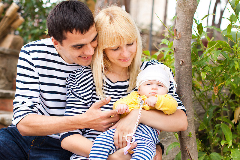 Domowa sesja zdjęciowa dla dzieci w Hiszpanii. Fotograf w Barcelonie Hiszpanii Maslik Yulia
