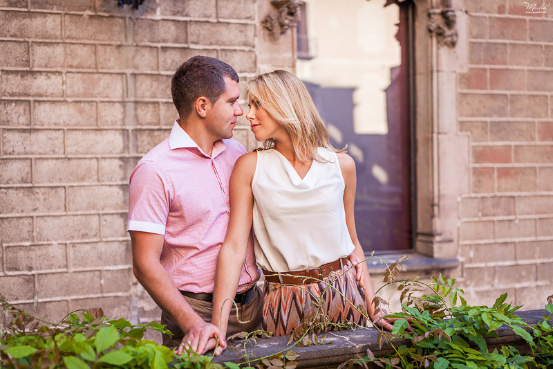 Letnia rodzinna sesja zdjęciowa w Barcelonie. Fotograf w Barcelonie Hiszpanii Maslik Yulia