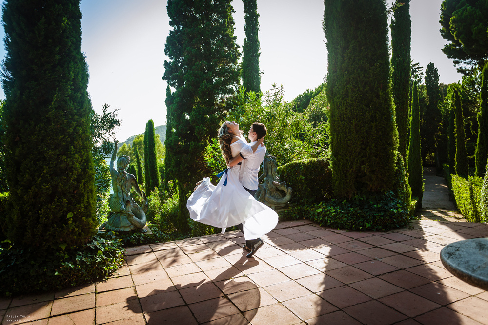 Sesión de fotos solares en Lloret de Mar. Fotógrafo en Barcelona  Maslik Yulia
