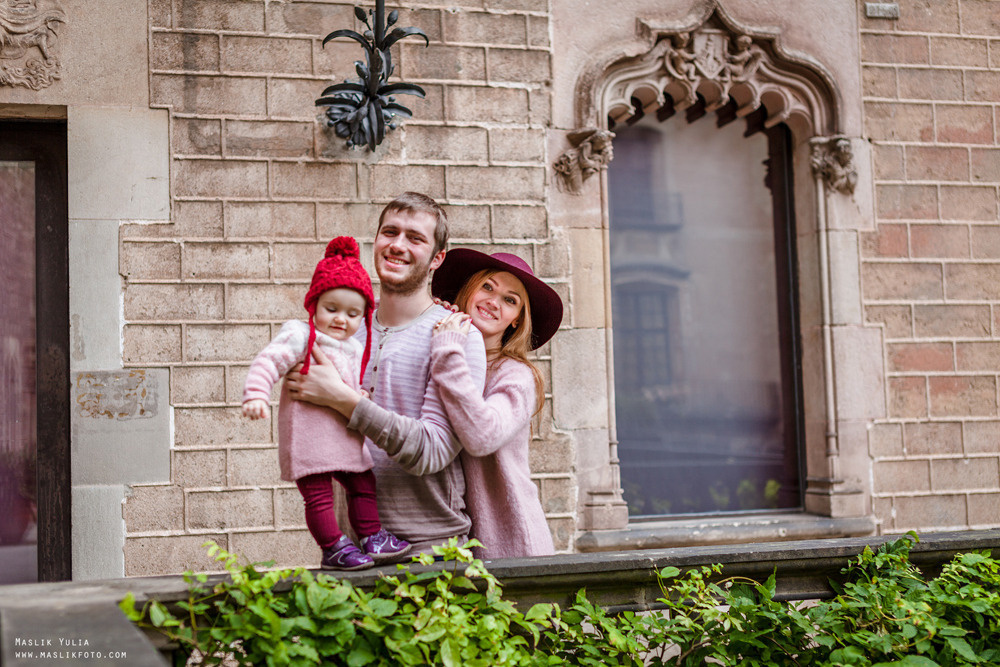 Sesión de fotos de invierno en Barcelona. Fotógrafo en Barcelona  Maslik Yulia