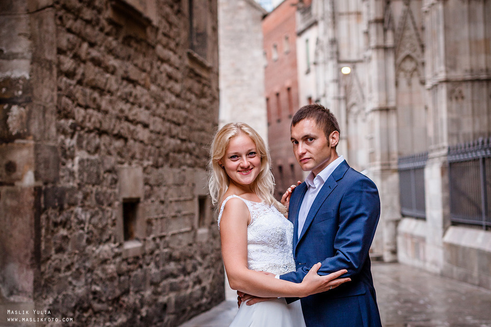 Дождливая фотосессия в Барселоне. Фотограф в Барселоне Испании Маслик Юлия