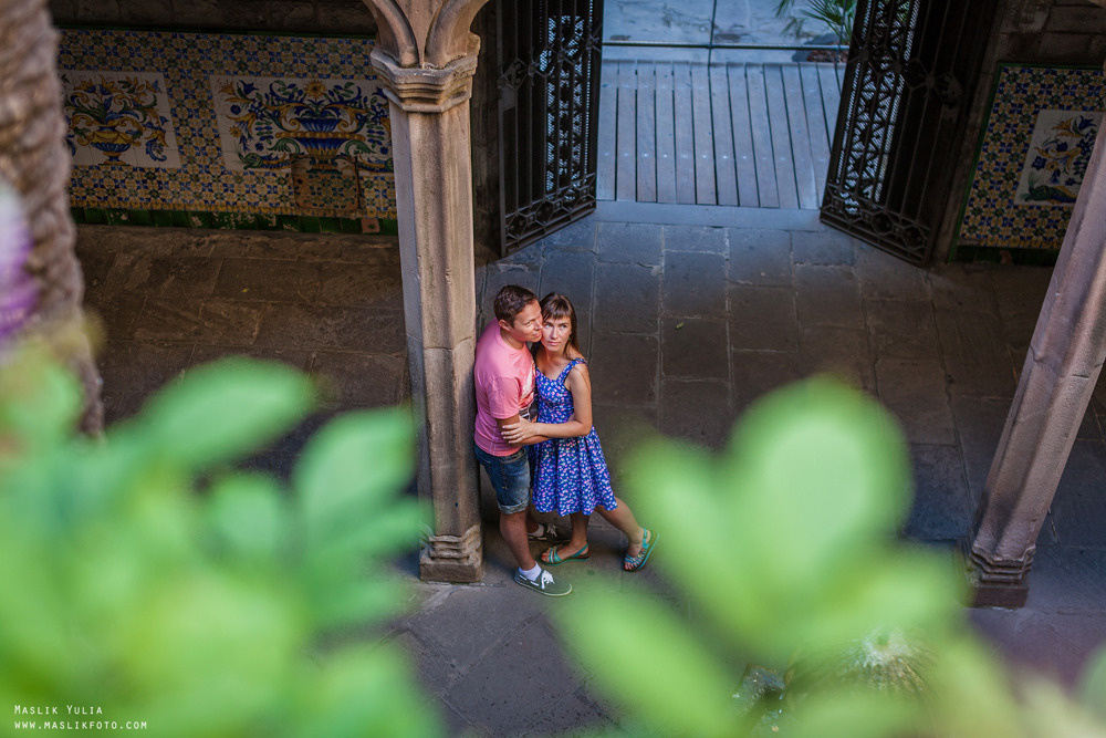 Paseo matutino de barcelona. Fotógrafo en Barcelona  Maslik Yulia