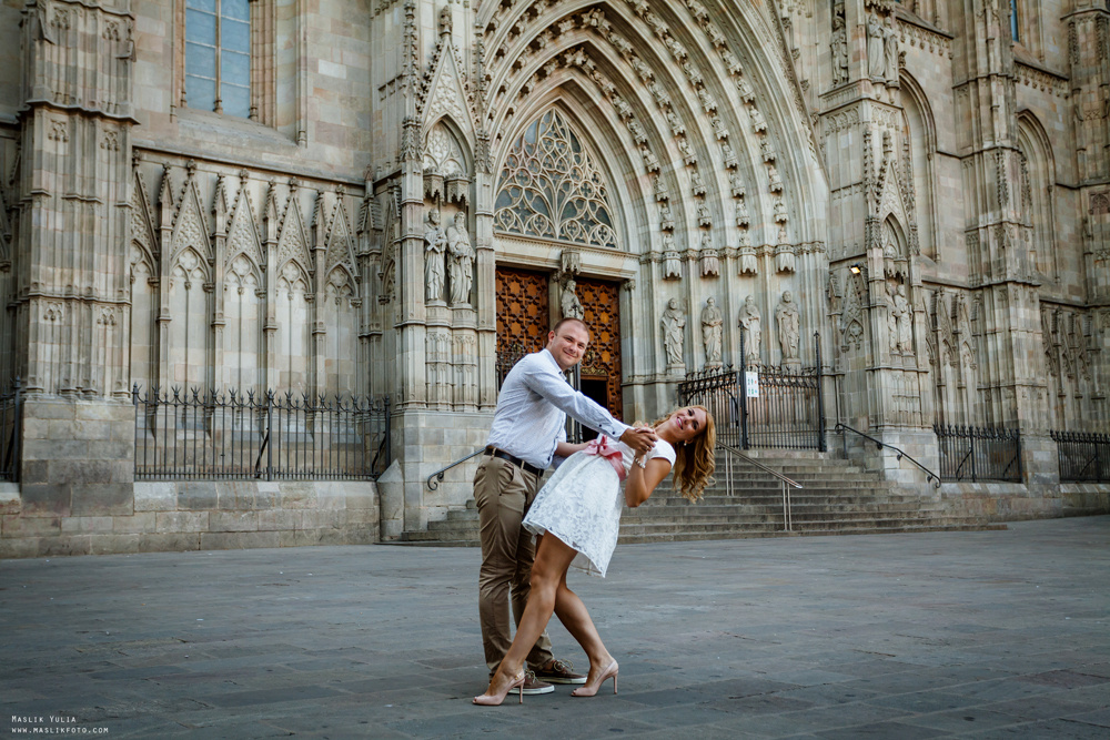 Przyjemna sesja zdjęciowa w Barcelonie. Fotograf w Barcelonie Hiszpanii Maslik Yulia