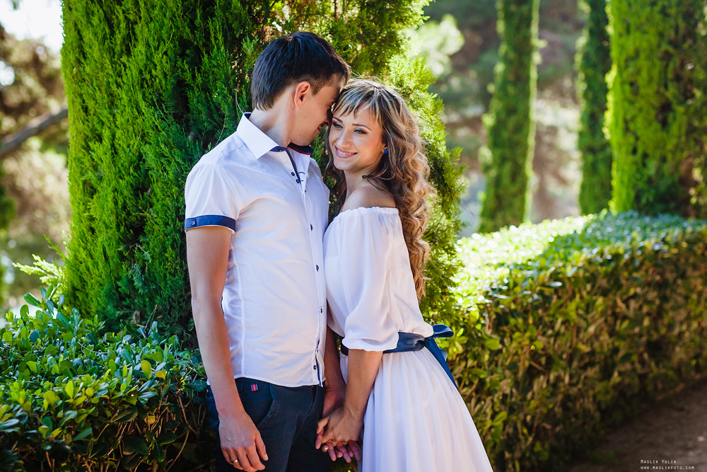 Sesión de fotos solares en Lloret de Mar. Fotógrafo en Barcelona  Maslik Yulia