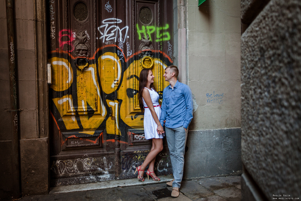 Summer photo shoot in Barcelona. Photographer in Barcelona Spain Maslik Yulia