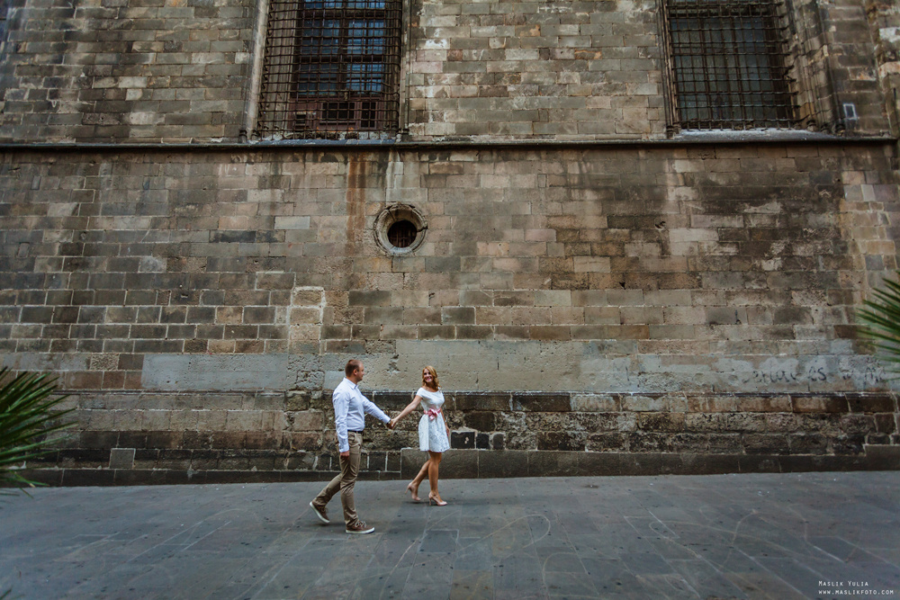 Przyjemna sesja zdjęciowa w Barcelonie. Fotograf w Barcelonie Hiszpanii Maslik Yulia
