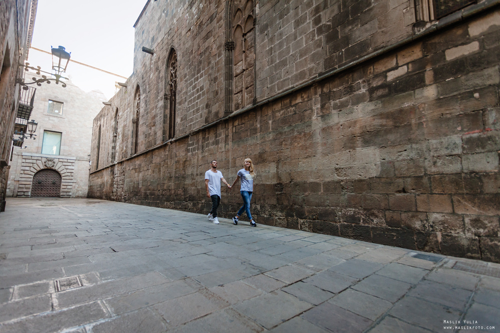 Динамичная фотосессия в Барселоне. Фотограф в Барселоне Испании Маслик Юлия
