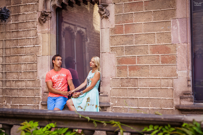 Dziarska rodzinna sesja zdjęciowa w Barcelonie. Fotograf w Barcelonie Hiszpanii Maslik Yulia