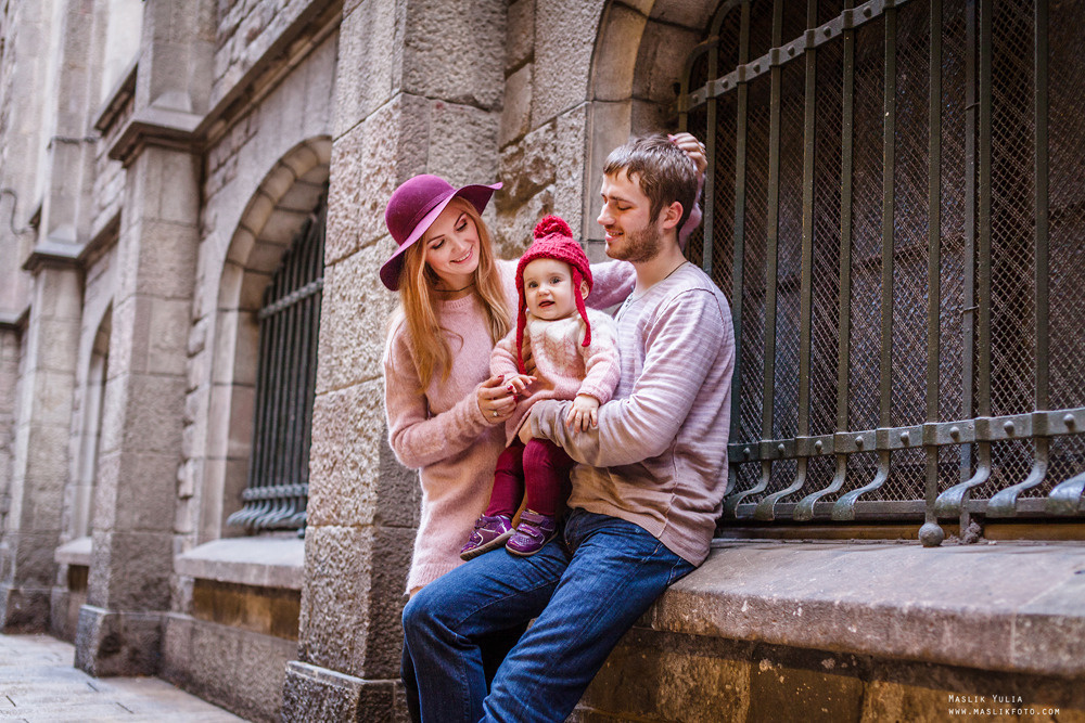 Sesión de fotos de invierno en Barcelona. Fotógrafo en Barcelona  Maslik Yulia