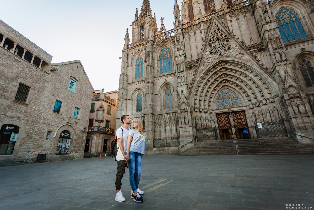 Динамичная фотосессия в Барселоне. Фотограф в Барселоне Испании Маслик Юлия