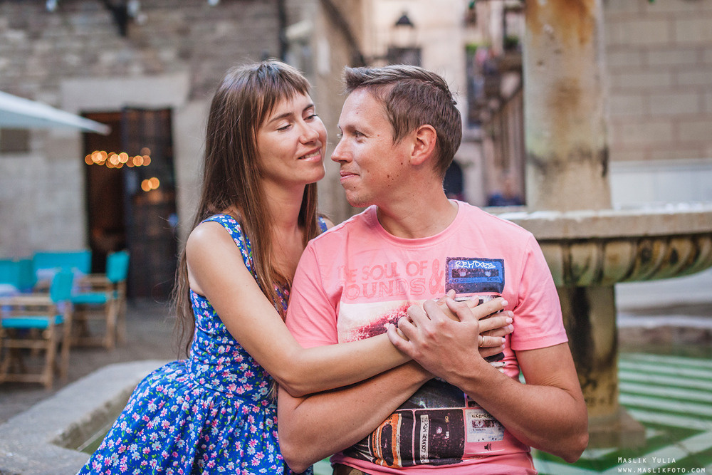 Paseo matutino de barcelona. Fotógrafo en Barcelona  Maslik Yulia