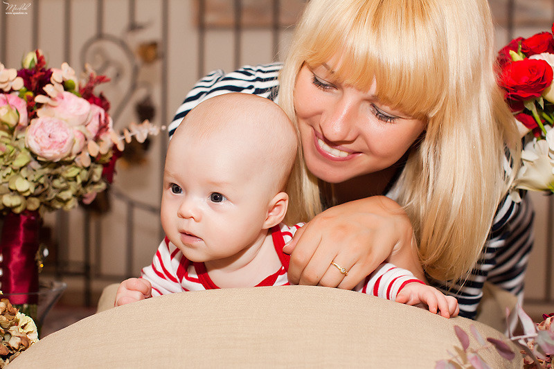 Domowa sesja zdjęciowa dla dzieci w Hiszpanii. Fotograf w Barcelonie Hiszpanii Maslik Yulia