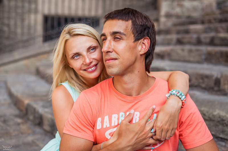 Dziarska rodzinna sesja zdjęciowa w Barcelonie. Fotograf w Barcelonie Hiszpanii Maslik Yulia