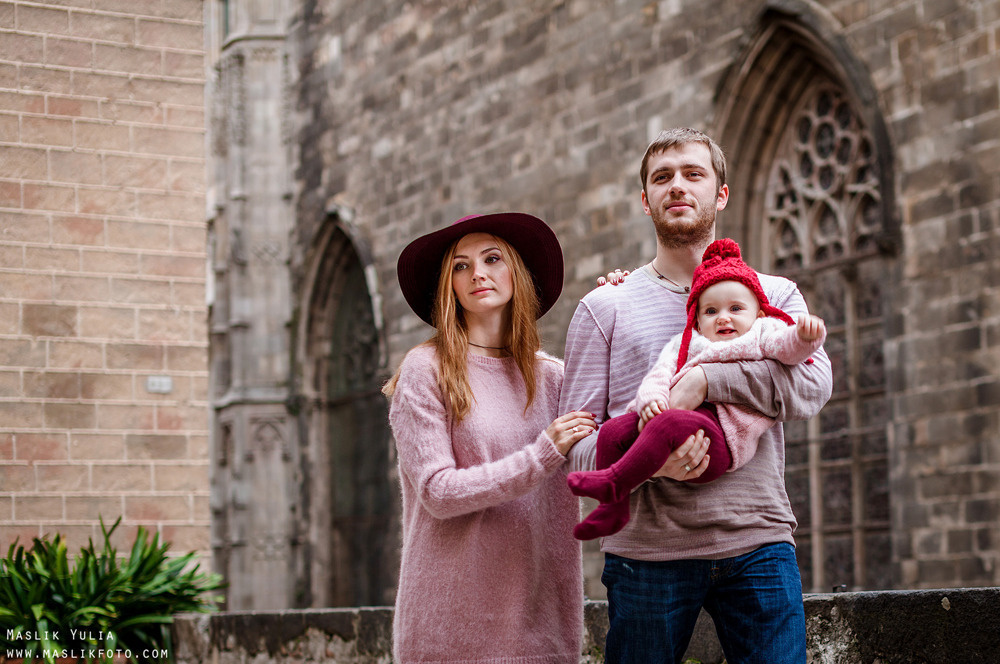 Sesión de fotos de invierno en Barcelona. Fotógrafo en Barcelona  Maslik Yulia