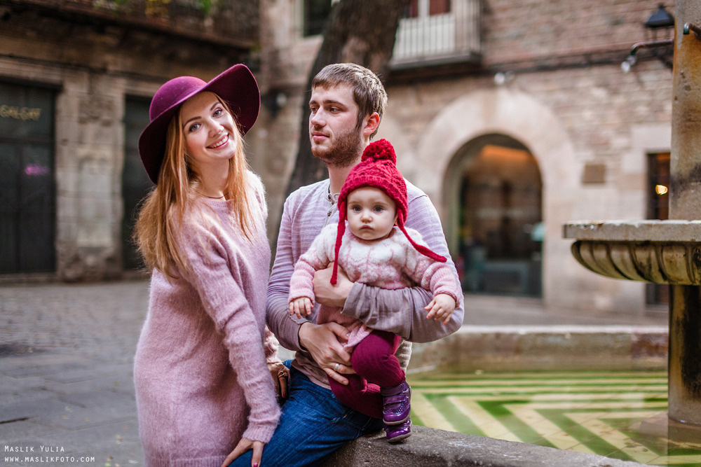 Sesión de fotos de invierno en Barcelona. Fotógrafo en Barcelona  Maslik Yulia