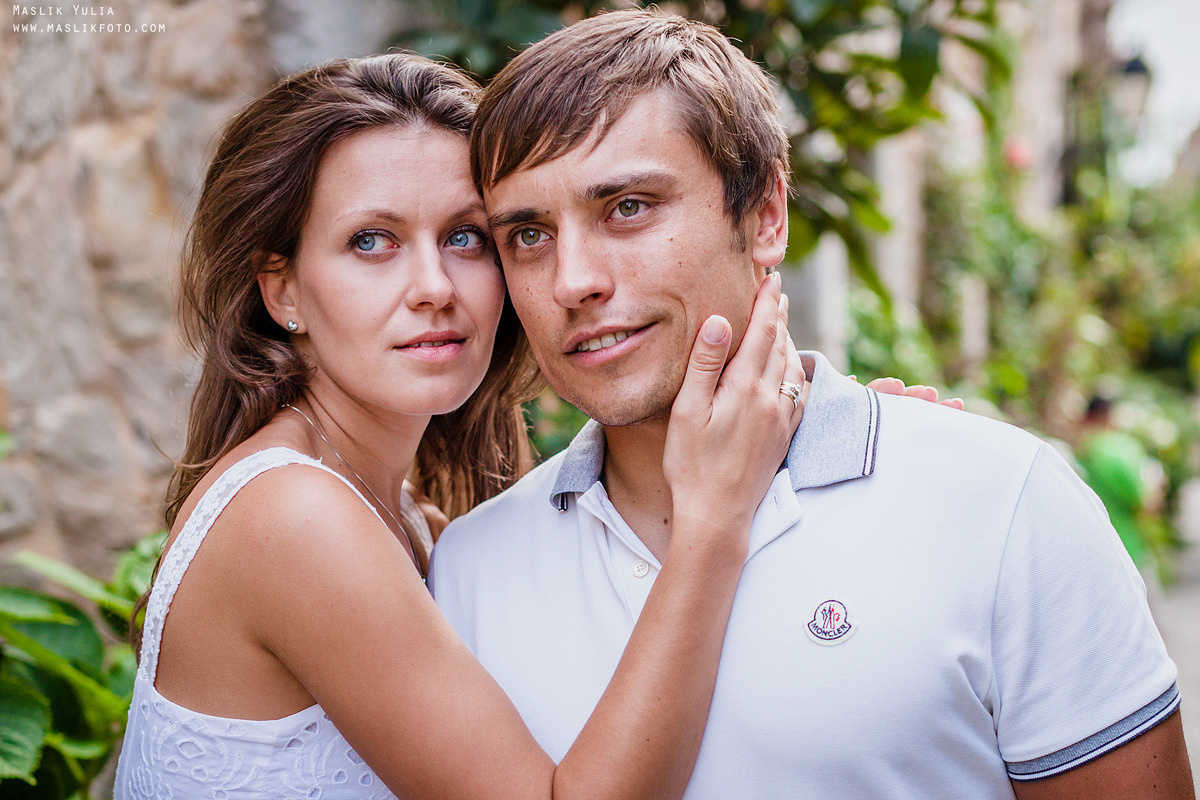 Sea photo session in Tossa de Mar. Photographer in Barcelona Spain Maslik Yulia