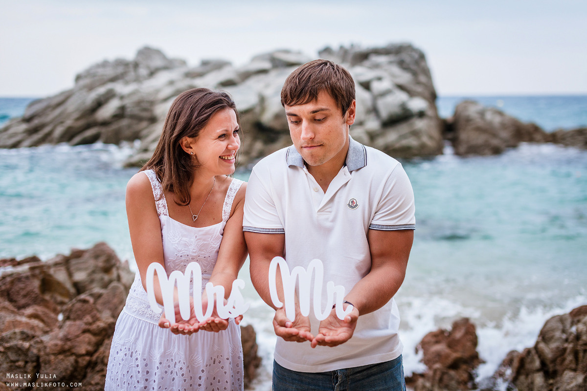 Sea photo session in Tossa de Mar. Photographer in Barcelona Spain Maslik Yulia