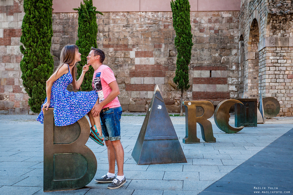 Paseo matutino de barcelona. Fotógrafo en Barcelona  Maslik Yulia