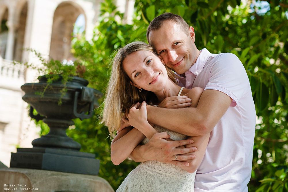 Sesión fotográfica familiar de verano en Barcelona. Fotógrafo en Barcelona  Maslik Yulia