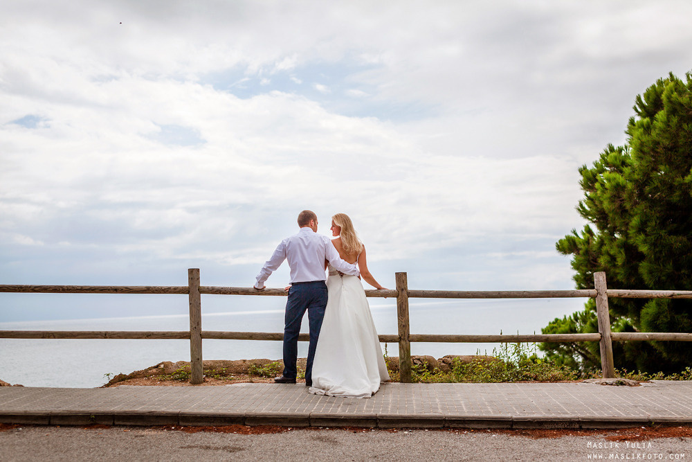 Дождливая фотосессия в Барселоне. Фотограф в Барселоне Испании Маслик Юлия