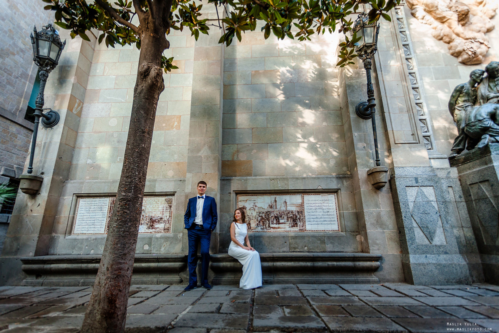 Fairytale photo shoot in Barcelona. Photographer in Barcelona Spain Maslik Yulia