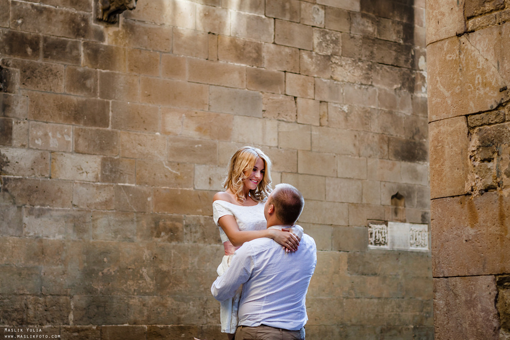 Przyjemna sesja zdjęciowa w Barcelonie. Fotograf w Barcelonie Hiszpanii Maslik Yulia