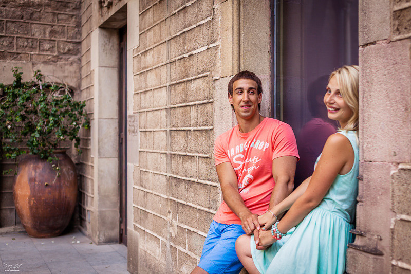 Dziarska rodzinna sesja zdjęciowa w Barcelonie. Fotograf w Barcelonie Hiszpanii Maslik Yulia