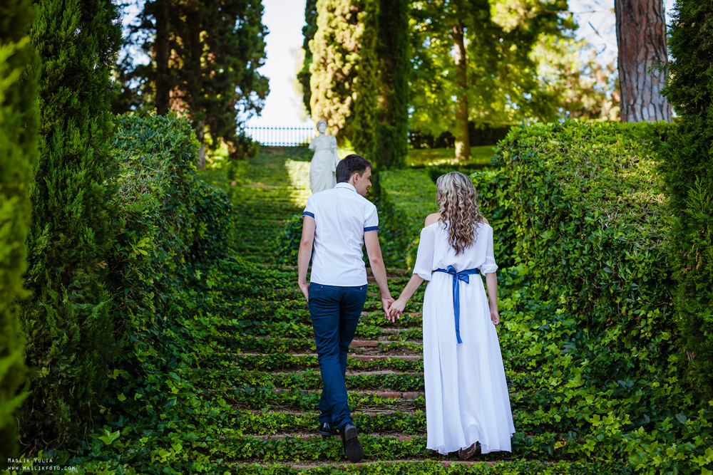 Sesión de fotos solares en Lloret de Mar. Fotógrafo en Barcelona  Maslik Yulia
