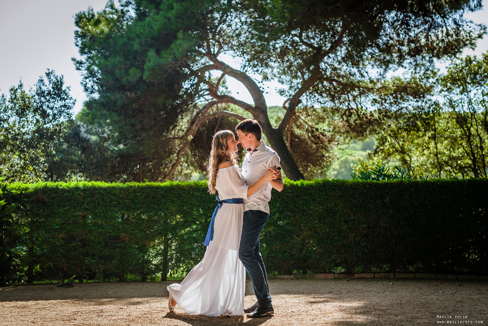 Sesión de fotos solares en Lloret de Mar. Fotógrafo en Barcelona  Maslik Yulia