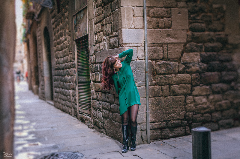 Sesión fotográfica de otoño en Barcelona. Fotógrafo en Barcelona  Maslik Yulia
