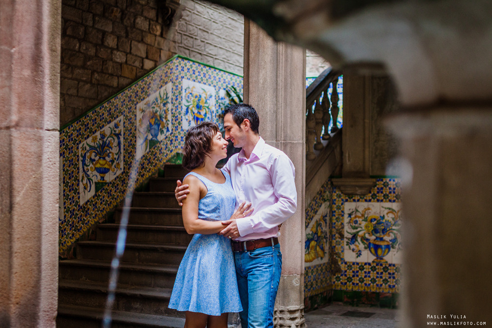 Morning photo shoot in Barcelona. Photographer in Barcelona Spain Maslik Yulia