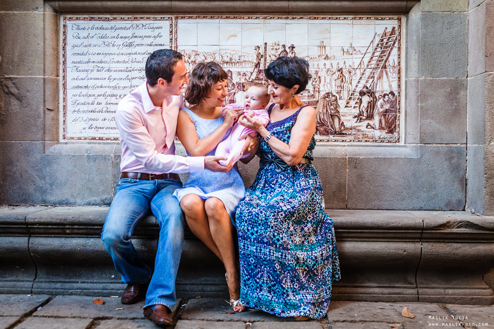 Morning photo shoot in Barcelona. Photographer in Barcelona Spain Maslik Yulia