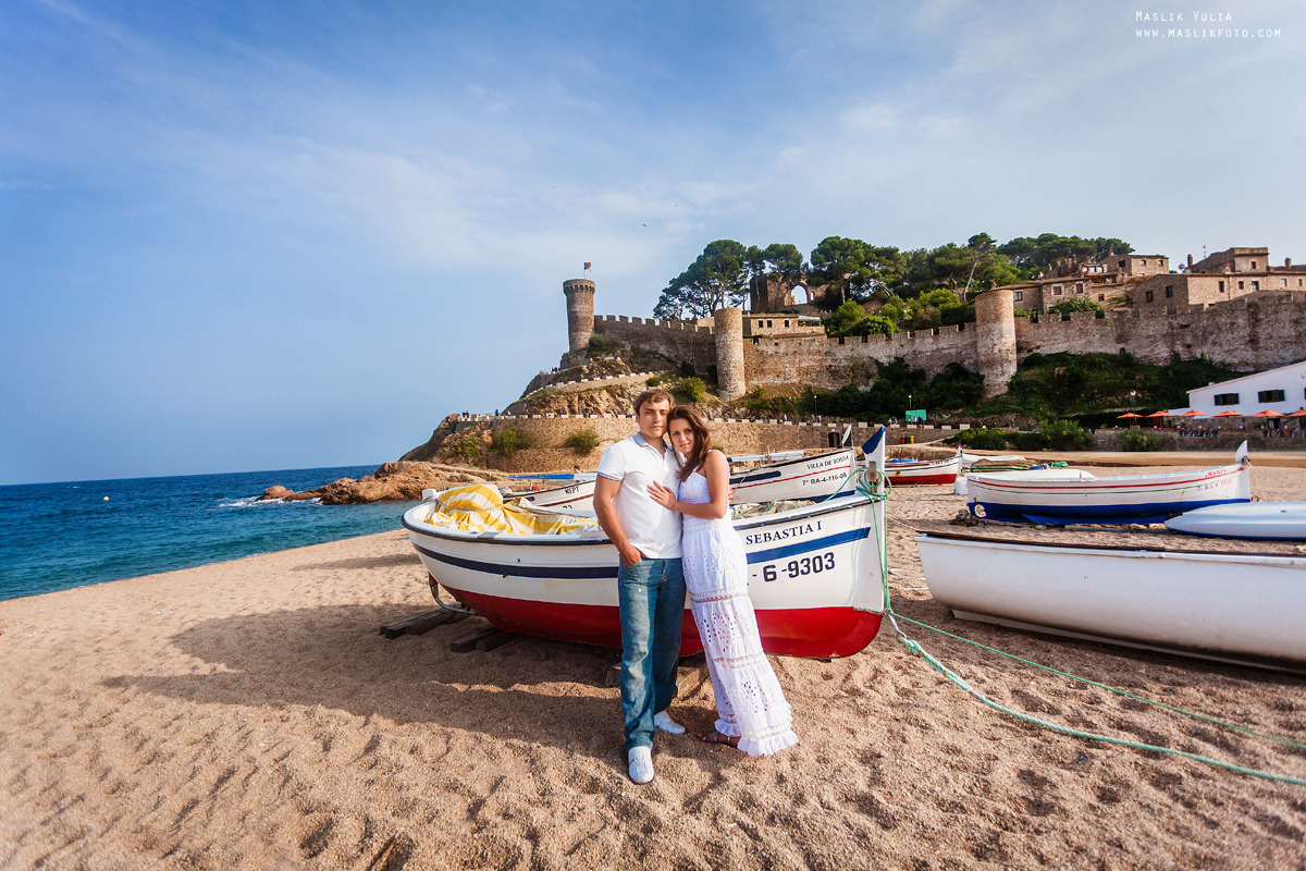 Sea photo session in Tossa de Mar. Photographer in Barcelona Spain Maslik Yulia