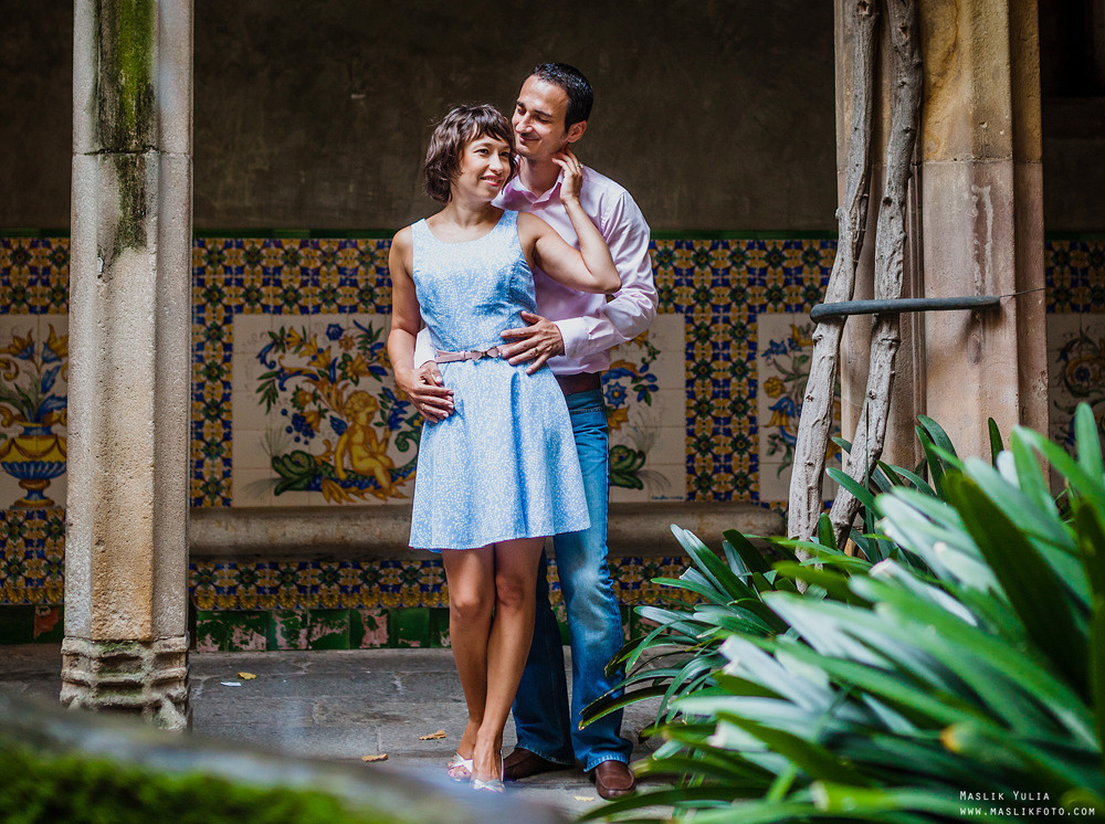 Morning photo shoot in Barcelona. Photographer in Barcelona Spain Maslik Yulia