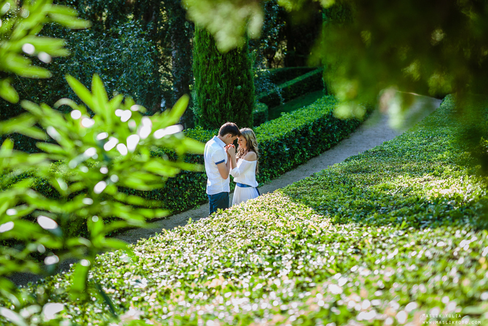 Sesión de fotos solares en Lloret de Mar. Fotógrafo en Barcelona  Maslik Yulia