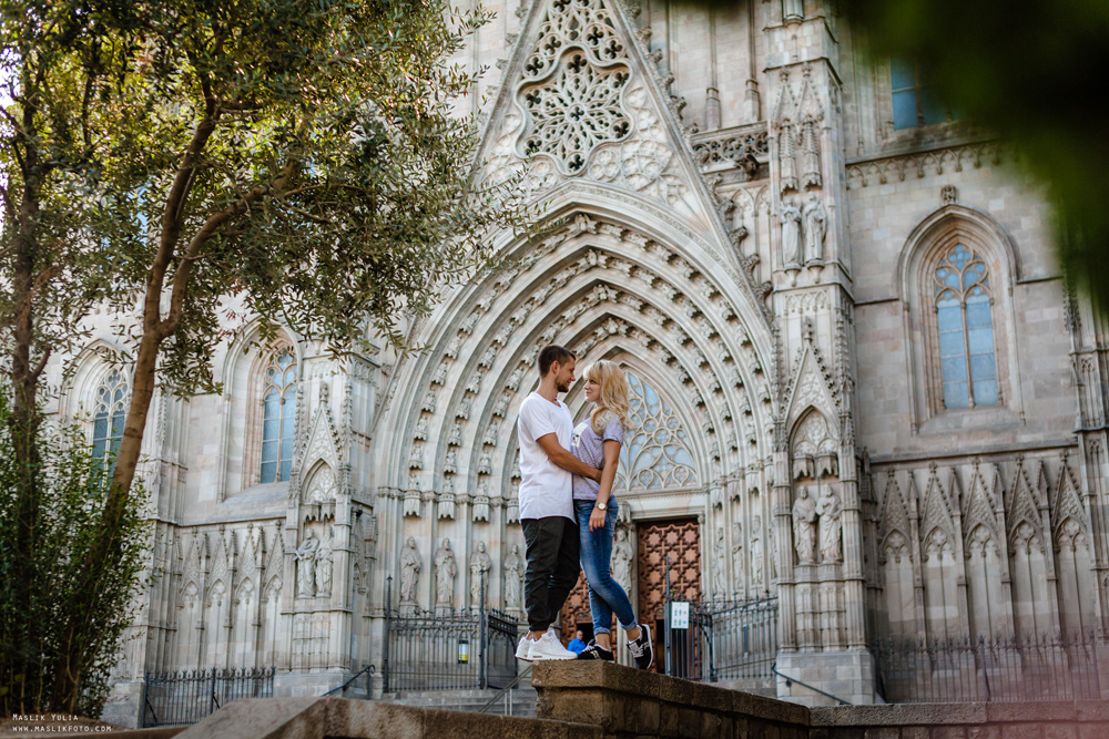 Динамичная фотосессия в Барселоне. Фотограф в Барселоне Испании Маслик Юлия