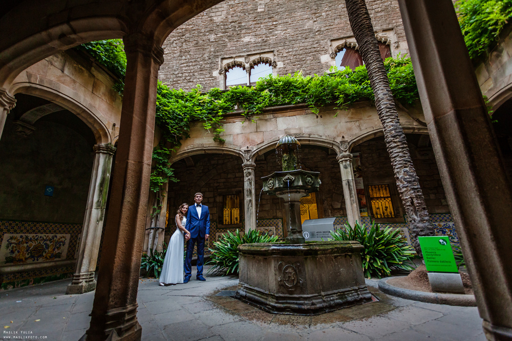Fairytale photo shoot in Barcelona. Photographer in Barcelona Spain Maslik Yulia