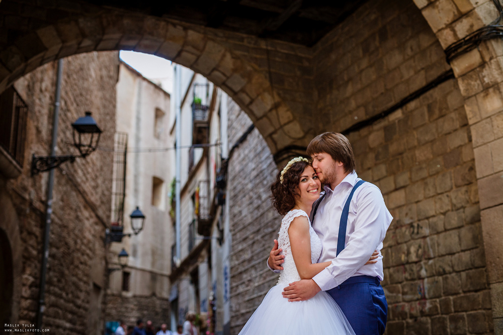 Sesja ślubna w Badalonie, Catalonia. Fotograf w Barcelonie Hiszpanii Maslik Yulia