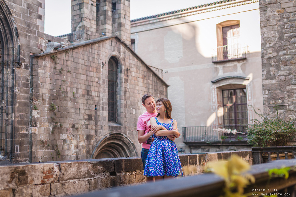 Paseo matutino de barcelona. Fotógrafo en Barcelona  Maslik Yulia