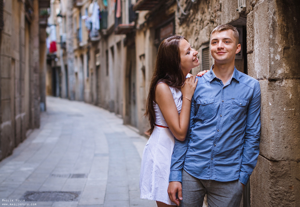 Summer photo shoot in Barcelona. Photographer in Barcelona Spain Maslik Yulia