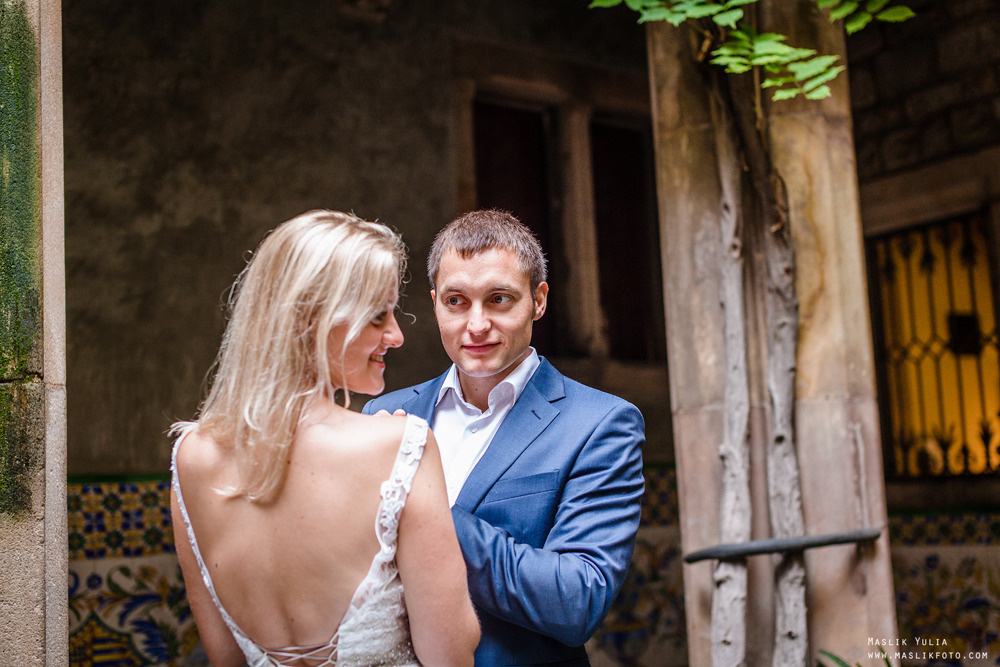 Дождливая фотосессия в Барселоне. Фотограф в Барселоне Испании Маслик Юлия