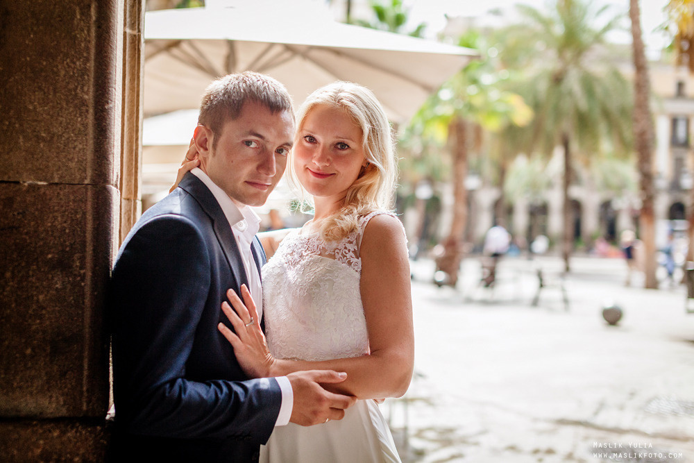 Дождливая фотосессия в Барселоне. Фотограф в Барселоне Испании Маслик Юлия