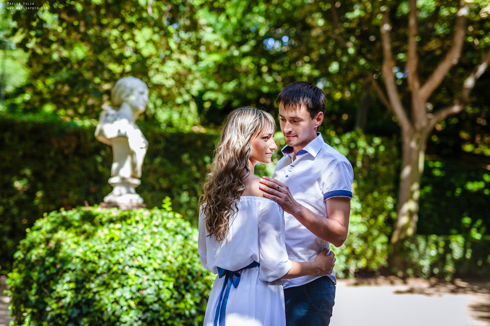 Sesión de fotos solares en Lloret de Mar. Fotógrafo en Barcelona  Maslik Yulia