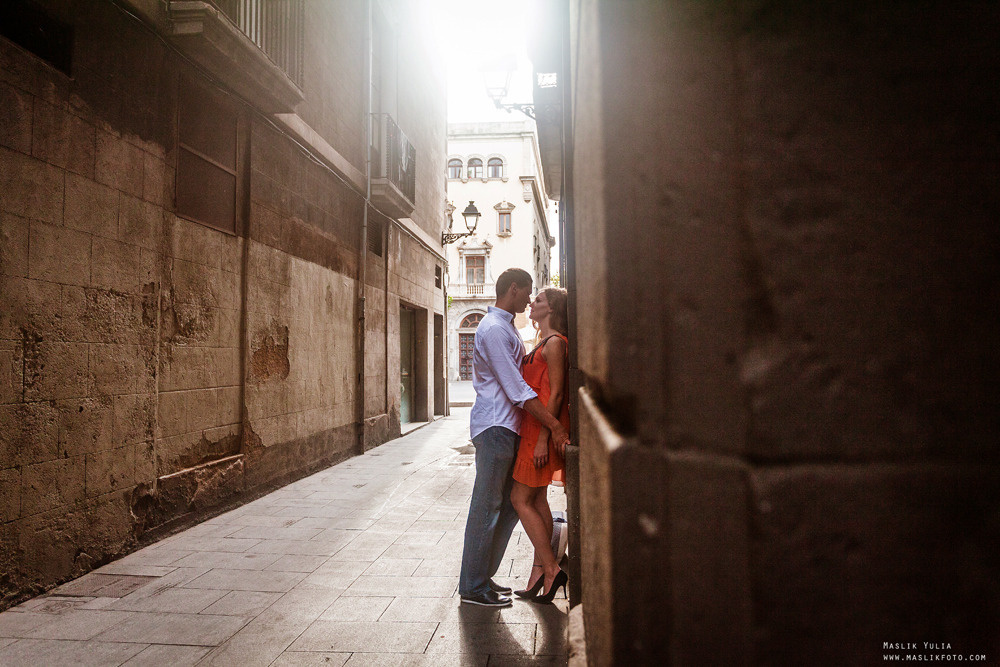 Pierwsza wspólna sesja zdjęciowa w Barcelonie. Fotograf w Barcelonie Hiszpanii Maslik Yulia