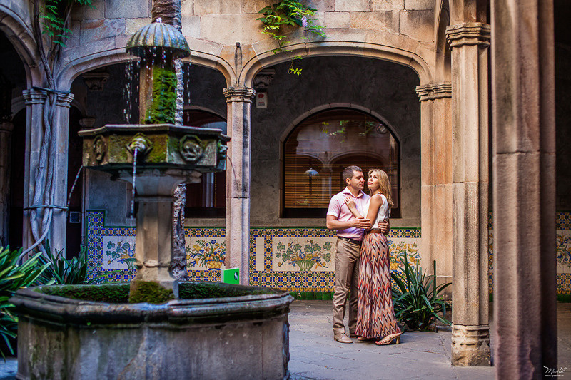 Letnia rodzinna sesja zdjęciowa w Barcelonie. Fotograf w Barcelonie Hiszpanii Maslik Yulia