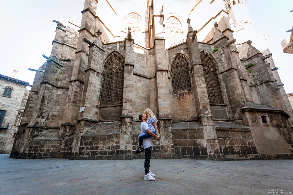 Динамичная фотосессия в Барселоне. Фотограф в Барселоне Испании Маслик Юлия