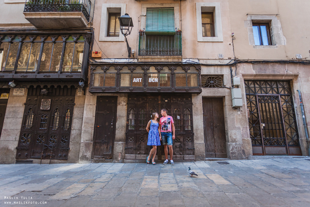 Paseo matutino de barcelona. Fotógrafo en Barcelona  Maslik Yulia